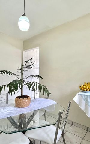Casa à venda com 130m², 2 quartos e 2 vagas Casa à venda com 130m², 2 quartos e 2 vagasSala de Jantar