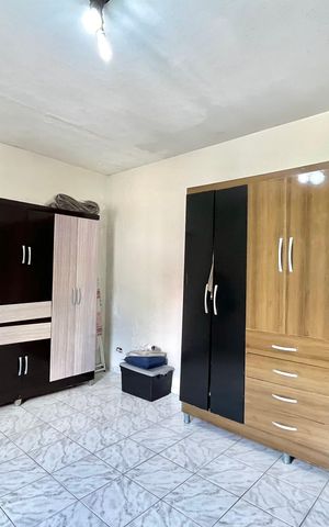 Casa à venda com 130m², 2 quartos e 2 vagas Casa à venda com 130m², 2 quartos e 2 vagasQuarto 1