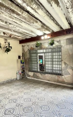 Casa à venda com 130m², 2 quartos e 2 vagas Casa à venda com 130m², 2 quartos e 2 vagasGaragem