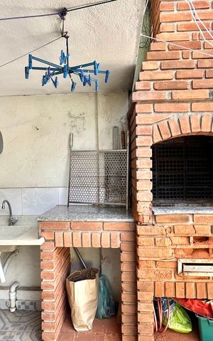 Casa à venda com 130m², 2 quartos e 2 vagas Casa à venda com 130m², 2 quartos e 2 vagasQuintal