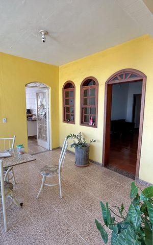Casa à venda com 290m², 4 quartos e 10 vagas