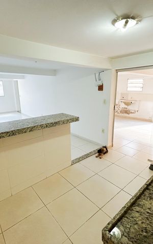 Casa à venda com 290m², 4 quartos e 10 vagas