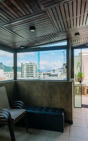 Apartamento à venda com 152m², 3 quartos e 3 vagasCobertura