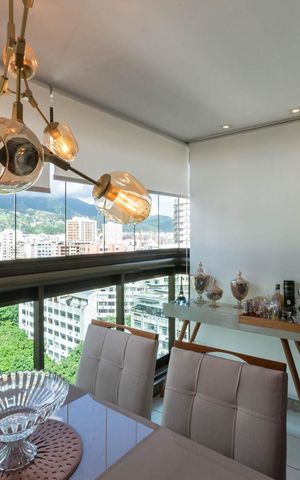 Apartamento à venda com 152m², 3 quartos e 3 vagasVaranda da Sala