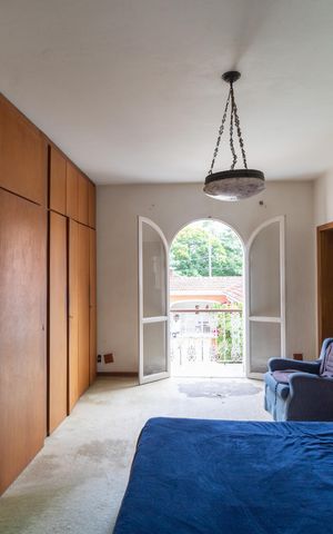Casa de condomínio à venda com 760m², 5 quartos e 4 vagas Casa de condomínio à venda com 760m², 5 quartos e 4 vagasSuíte 02