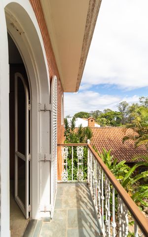 Casa de condomínio à venda com 760m², 5 quartos e 4 vagas Casa de condomínio à venda com 760m², 5 quartos e 4 vagasSacada da Suíte 02