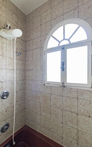 Casa de condomínio à venda com 760m², 5 quartos e 4 vagas Casa de condomínio à venda com 760m², 5 quartos e 4 vagasBanheiro