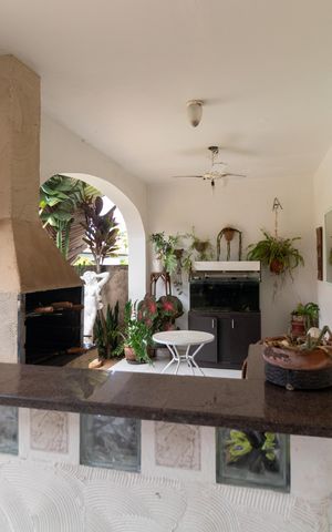 Casa de condomínio à venda com 760m², 5 quartos e 4 vagas Casa de condomínio à venda com 760m², 5 quartos e 4 vagasChurrasqueira