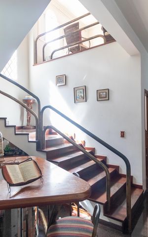 Casa de condomínio à venda com 760m², 5 quartos e 4 vagas Casa de condomínio à venda com 760m², 5 quartos e 4 vagasBar