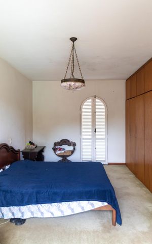 Casa de condomínio à venda com 760m², 5 quartos e 4 vagas Casa de condomínio à venda com 760m², 5 quartos e 4 vagasSuíte 02