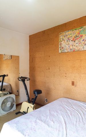 Casa de condomínio à venda com 760m², 5 quartos e 4 vagas Casa de condomínio à venda com 760m², 5 quartos e 4 vagasQuarto 02