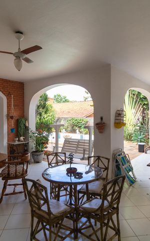 Casa de condomínio à venda com 760m², 5 quartos e 4 vagas Casa de condomínio à venda com 760m², 5 quartos e 4 vagasChurrasqueira