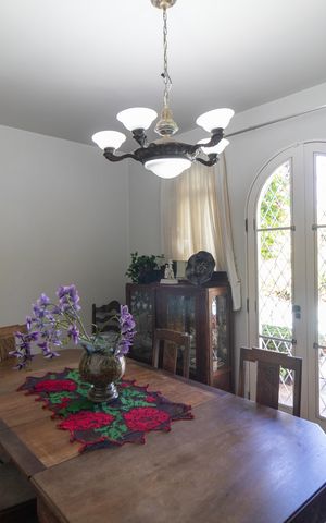 Casa de condomínio à venda com 760m², 5 quartos e 4 vagas Casa de condomínio à venda com 760m², 5 quartos e 4 vagasSala de almoço