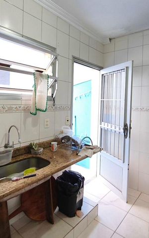 Casa para alugar com 160m², 3 quartos e 7 vagas Casa para alugar com 160m², 3 quartos e 7 vagasCozinha