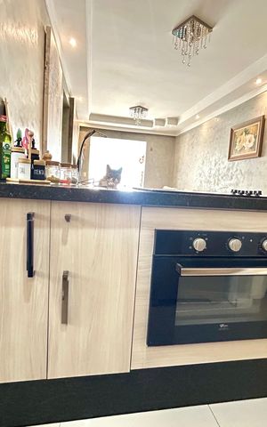 Apartamento à venda com 75m², 3 quartos e 2 vagas Apartamento à venda com 75m², 3 quartos e 2 vagasCozinha