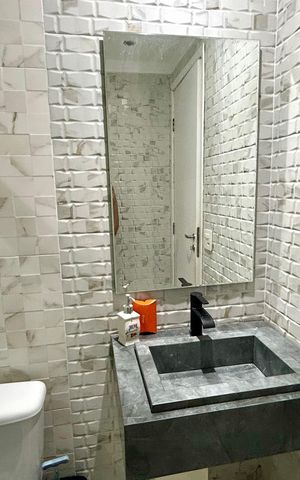 Apartamento à venda com 75m², 3 quartos e 2 vagas Apartamento à venda com 75m², 3 quartos e 2 vagasBanheiro 1