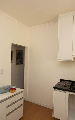 Casa à venda com 82m², 3 quartos e 1 vaga Casa à venda com 82m², 3 quartos e 1 vagaCozinha - Armários