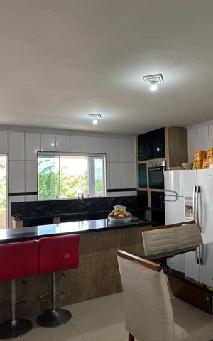Casa à venda com 423m², 7 quartos e 2 vagas