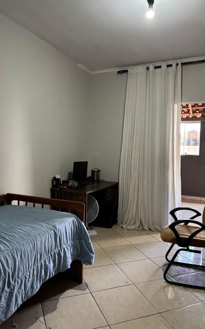 Casa à venda com 423m², 7 quartos e 2 vagas