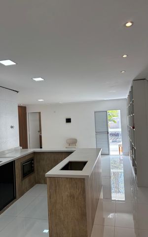 Casa à venda com 423m², 7 quartos e 2 vagas
