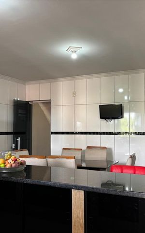 Casa à venda com 423m², 7 quartos e 2 vagas