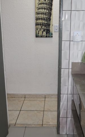 Casa à venda com 277m², 4 quartos e 2 vagasLavabo
