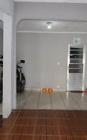 Casa à venda com 277m², 4 quartos e 2 vagasGaragem