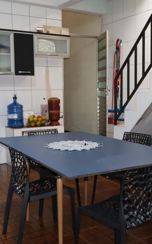 Casa à venda com 277m², 4 quartos e 2 vagasCozinha