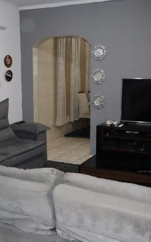 Casa à venda com 277m², 4 quartos e 2 vagasSala