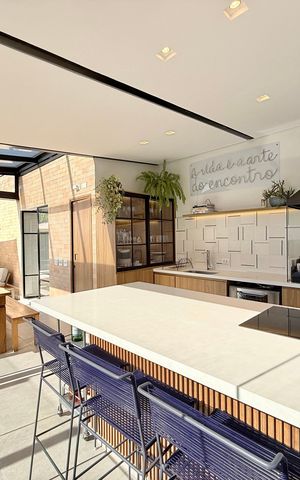 Apartamento à venda com 168m², 2 quartos e 3 vagas Apartamento à venda com 168m², 2 quartos e 3 vagasVaranda Gourmet