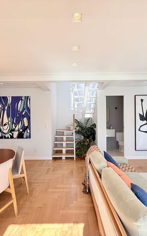 Apartamento à venda com 168m², 2 quartos e 3 vagas Apartamento à venda com 168m², 2 quartos e 3 vagasSala