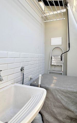 Apartamento à venda com 168m², 2 quartos e 3 vagas Apartamento à venda com 168m², 2 quartos e 3 vagasÁrea de Serviço