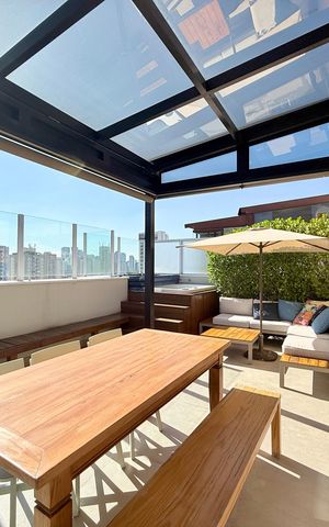 Apartamento à venda com 168m², 2 quartos e 3 vagas Apartamento à venda com 168m², 2 quartos e 3 vagasVaranda Gourmet