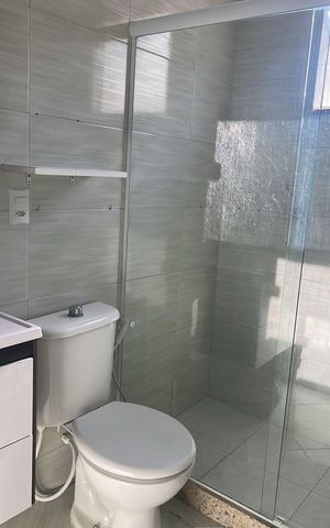 Casa de condomínio à venda com 198m², 4 quartos e 1 vaga Casa de condomínio à venda com 198m², 4 quartos e 1 vagaBanheiro