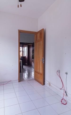 Casa à venda com 440m², 4 quartos e 2 vagas Casa à venda com 440m², 4 quartos e 2 vagasSuíte 4