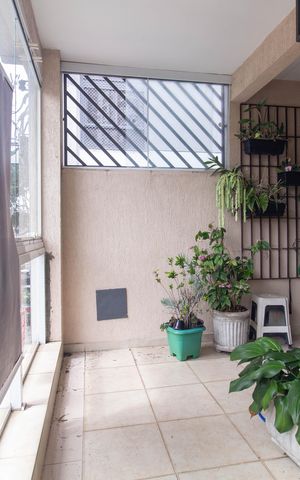 Casa à venda com 440m², 4 quartos e 2 vagas Casa à venda com 440m², 4 quartos e 2 vagasVaranda da Suíte 1