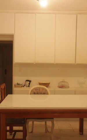 Apartamento para alugar com 230m², 3 quartos e 2 vagasCozinha e Área de Serviço