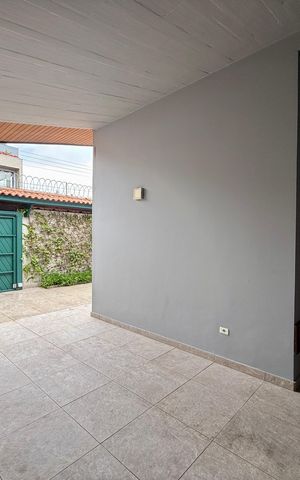 Casa à venda com 330m², 3 quartos e 3 vagasGaragem 