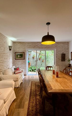 Casa à venda com 330m², 3 quartos e 3 vagasSala