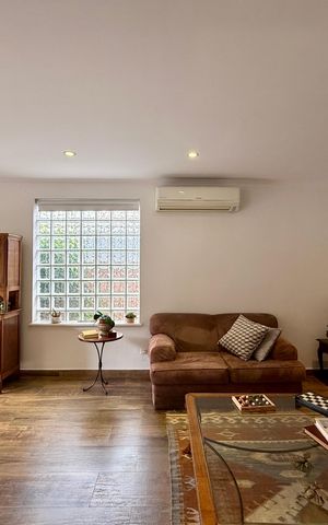 Casa à venda com 330m², 3 quartos e 3 vagasSala