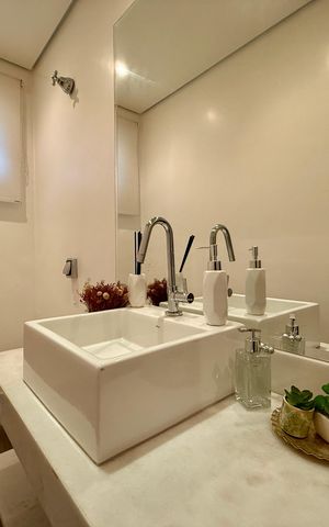 Casa à venda com 330m², 3 quartos e 3 vagasLavabo