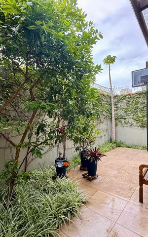 Casa à venda com 330m², 3 quartos e 3 vagasQuintal