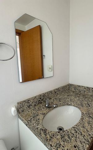 Apartamento à venda com 60m², 2 quartos e 1 vaga Apartamento à venda com 60m², 2 quartos e 1 vagaBanheiro