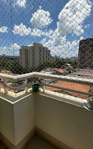 Apartamento à venda com 60m², 2 quartos e 1 vaga Apartamento à venda com 60m², 2 quartos e 1 vagaVaranda