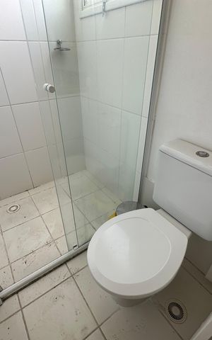Apartamento à venda com 60m², 2 quartos e 1 vaga Apartamento à venda com 60m², 2 quartos e 1 vagaBanheiro