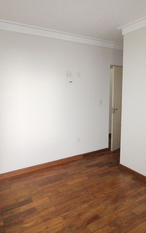 Apartamento para alugar com 77m², 3 quartos e 2 vagasQuarto 2