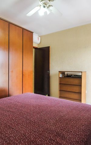 Casa à venda com 156m², 3 quartos e 4 vagas Casa à venda com 156m², 3 quartos e 4 vagasSuíte