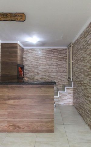 Casa à venda com 156m², 3 quartos e 4 vagas Casa à venda com 156m², 3 quartos e 4 vagasChurrasqueira