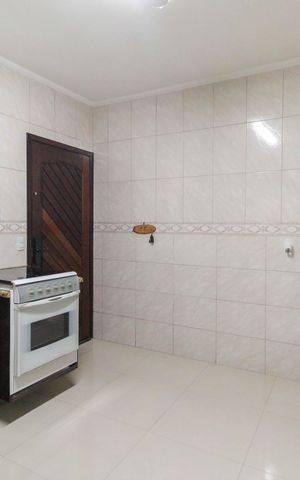 Casa à venda com 156m², 3 quartos e 4 vagas Casa à venda com 156m², 3 quartos e 4 vagasCozinha