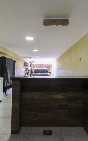 Casa à venda com 156m², 3 quartos e 4 vagas Casa à venda com 156m², 3 quartos e 4 vagasChurrasqueira
